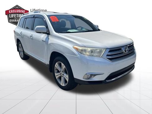 Used 2012 Toyota Highlander Limited w/ Tow Pkg AWD/4WD image 7