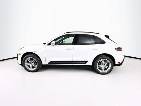 New 2026 Porsche Macan image 2