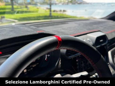 Used 2023 Lamborghini Urus Performante AWD/4WD image 32