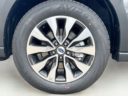 Used 2025 Subaru Outback Touring XT image 43