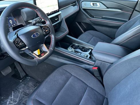New 2026 Ford Explorer ST image 10