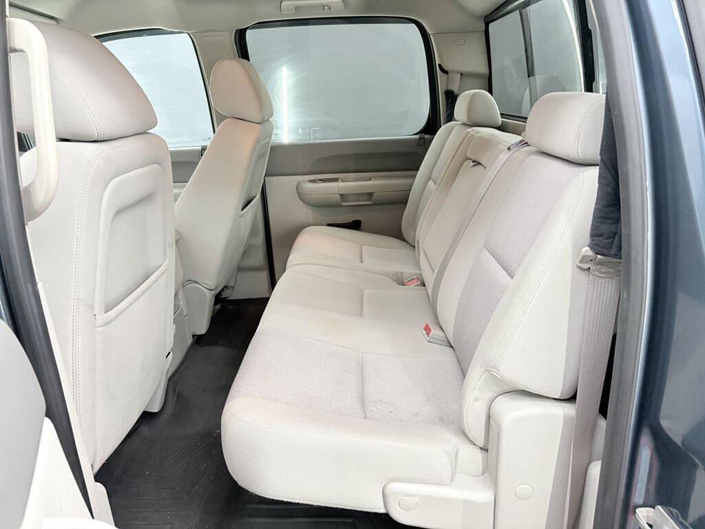 Used 2013 Chevrolet Silverado 1500 LT w/ All-Star Edition AWD/4WD image 11