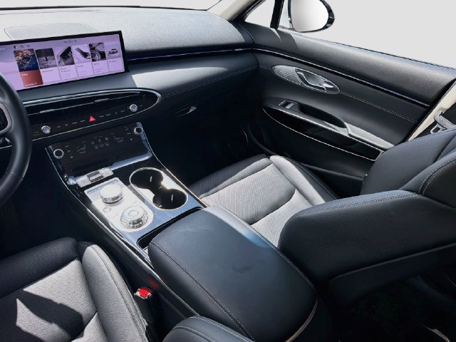 Used 2026 Genesis GV70 2.5T AWD/4WD image 19