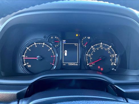 Used 2023 Toyota 4Runner SR5 Premium w/ Moonroof Package AWD/4WD image 25