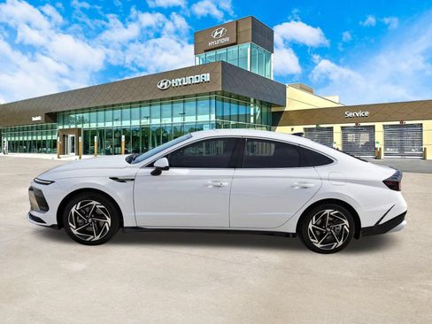 Certified 2026 Hyundai Sonata SEL FWD image 9