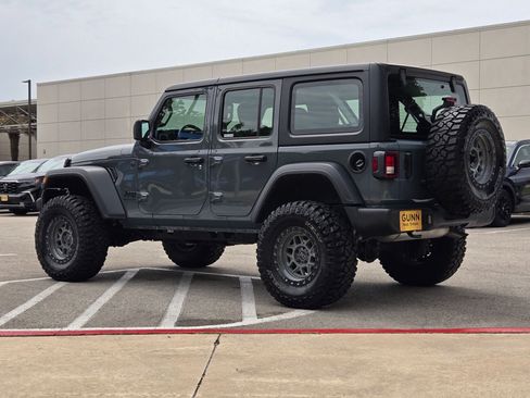 Used 2026 Jeep Wrangler Unlimited Sport AWD/4WD image 5