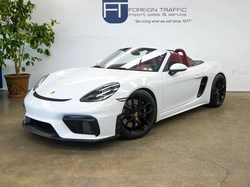 Used 2020 Porsche 718 Boxster Spyder RWD image 2