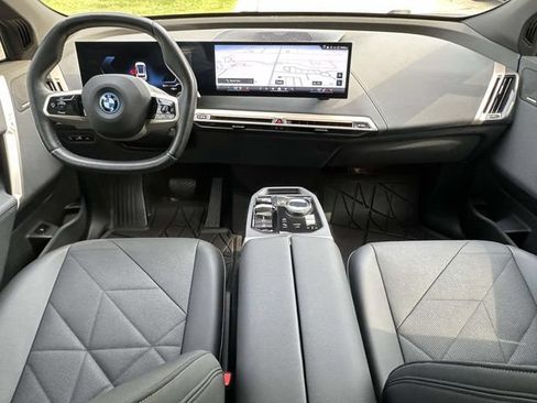 Used 2025 BMW iX xDrive50 w/ Convenience Package AWD/4WD image 21