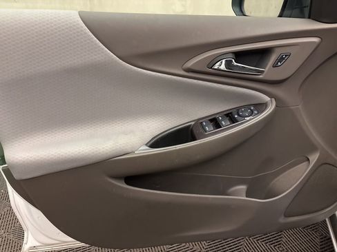 Used 2023 Chevrolet Malibu LT image 10