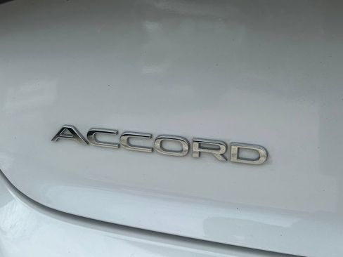 Used 2025 Honda Accord SE image 13