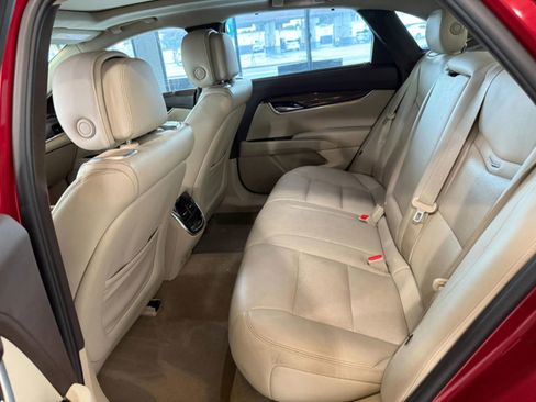 Used 2014 Cadillac XTS Premium image 10