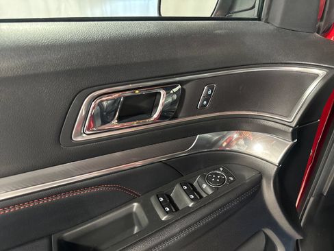 Used 2017 Ford Explorer Sport AWD/4WD image 16