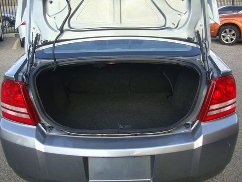 Used 2008 Dodge Avenger R/T image 15