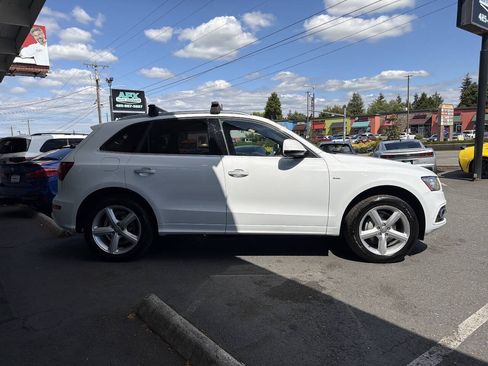 Used 2017 Audi Q5 2.0T Premium Plus w/ Technology Package AWD/4WD image 11