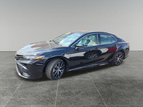 Certified 2023 Toyota Camry SE image 4