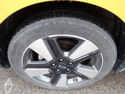 Used 2020 Kia Soul EX w/ Option Group 015 FWD image 7
