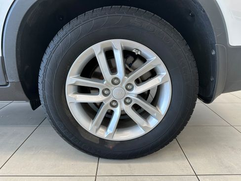 Used 2014 Kia Sorento LX AWD/4WD image 8