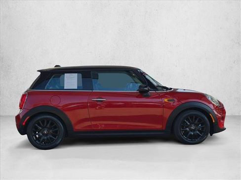 Used 2018 MINI Cooper 2-Door Hardtop FWD image 4