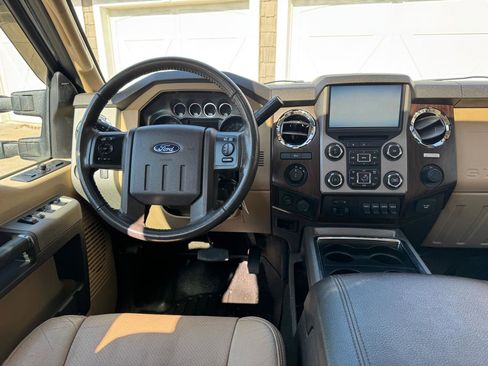 Used 2016 Ford F250 Lariat w/ Lariat Ultimate Package image 15