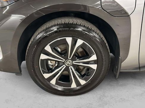 Used 2025 Toyota bZ4X AWD w/ Weather Package image 9