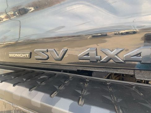 Used 2024 Nissan Titan SV w/ SV Convenience Package image 14