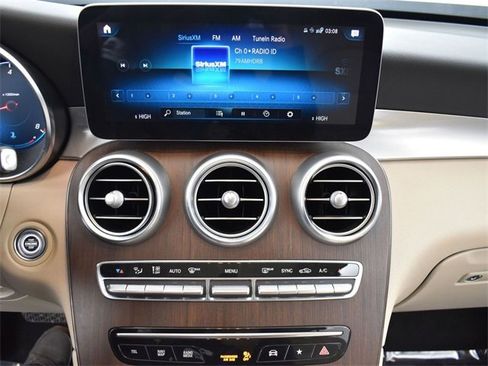 Used 2020 Mercedes-Benz GLC 300 GLC 300 image 8