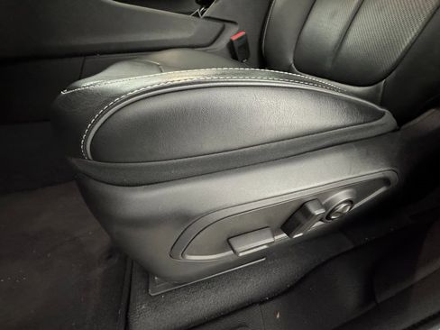 Used 2023 Jeep Grand Cherokee Overland w/ Rear Seat Video Group I image 35