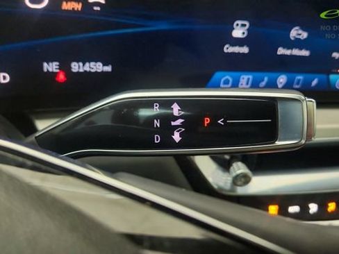 Used 2023 Cadillac Lyriq 2WD image 45