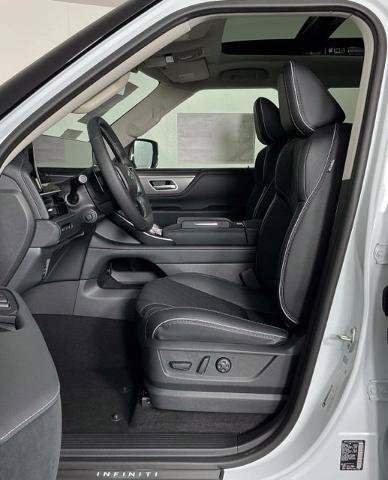 Certified 2026 INFINITI QX80 Luxe RWD image 13