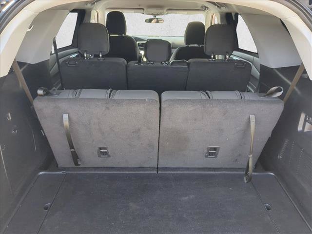 Used 2024 Ford Explorer XLT RWD image 6