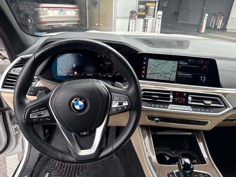 Used 2022 BMW X5 xDrive40i w/ Premium Package AWD/4WD image 20
