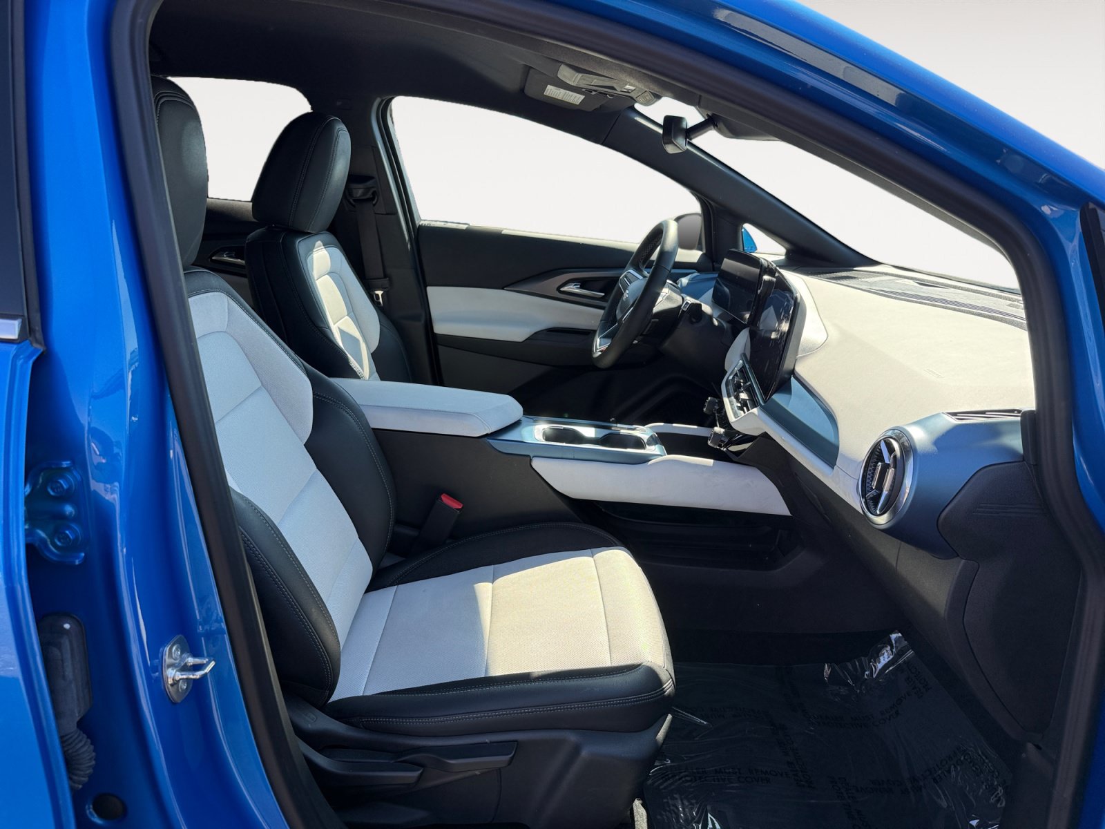 Used 2024 Chevrolet Equinox EV LT FWD image 19