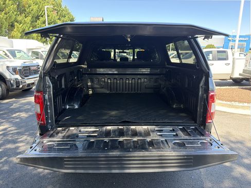 Used 2018 Ford F150 XLT w/ Equipment Group 302A Luxury AWD/4WD image 32