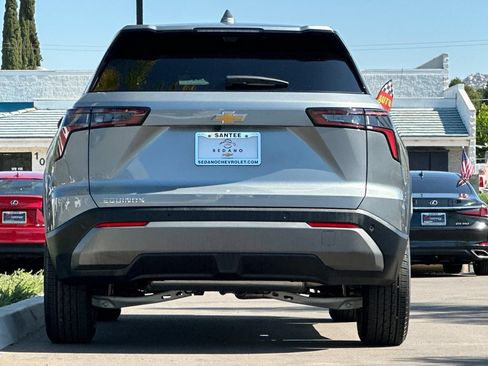 New 2026 Chevrolet Equinox LT w/ Safety and Technology Package FWD image 5