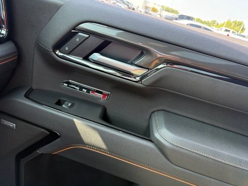 Used 2025 GMC Sierra 1500 AT4 w/ AT4 Premium Package AWD/4WD image 32