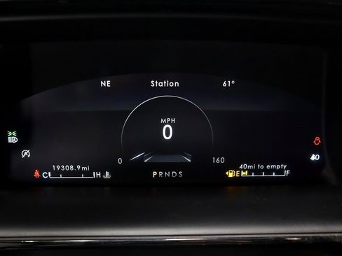 Used 2022 Lincoln Nautilus FWD w/ Premium Package image 30