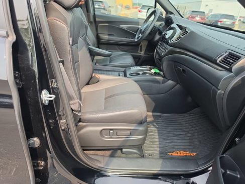 Certified 2023 Honda Passport TrailSport image 33