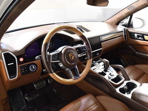 Used 2021 Porsche Cayenne GTS AWD/4WD image 12