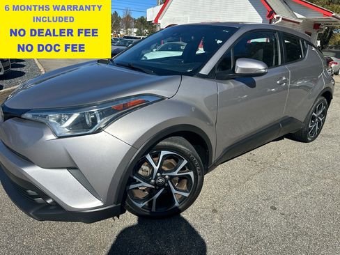 Used 2018 Toyota C-HR XLE image 1