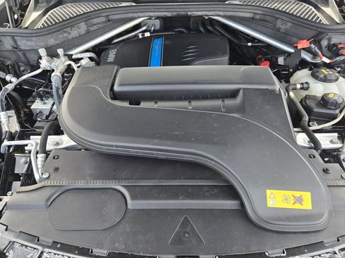 Used 2017 BMW X5 xDrive40e image 31