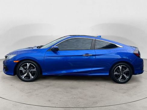 Used 2016 Honda Civic Touring image 2
