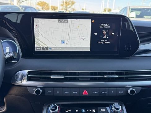 Used 2025 Hyundai Palisade Calligraphy image 21