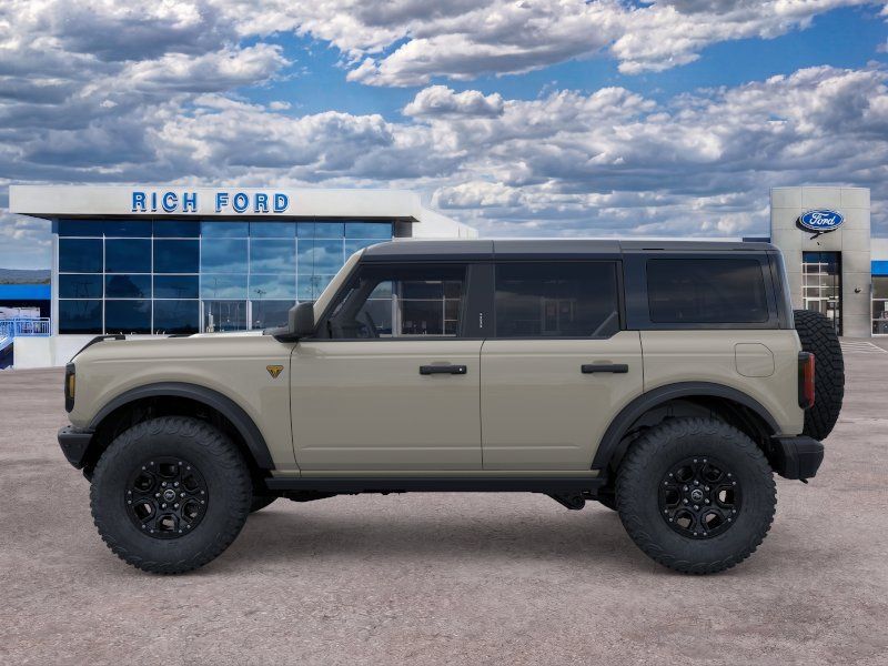 New 2026 Ford Bronco Badlands w/ Wildtrak Package AWD/4WD image 3