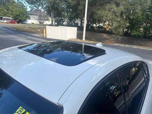 Used 2017 BMW X6 M image 12