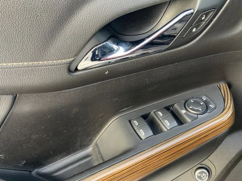 Used 2021 GMC Acadia SLE w/ Driver Convenience Package image 20