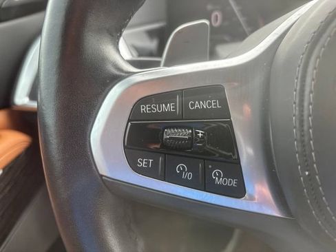 Used 2023 BMW X7 xDrive40i w/ M Sport Package AWD/4WD image 8