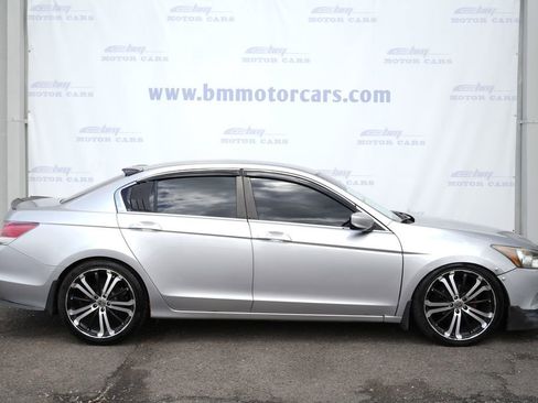 Used 2010 Honda Accord LX-P image 7