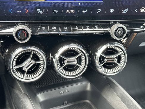 Used 2026 Chevrolet Blazer EV LT FWD image 28