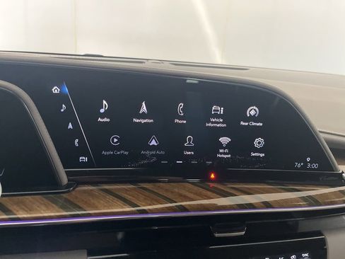 Used 2021 Cadillac Escalade Premium Luxury Platinum AWD/4WD image 72