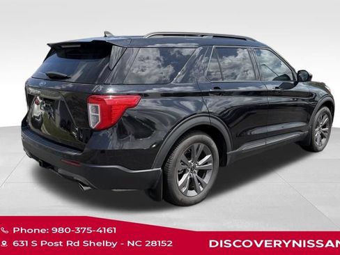 Used 2023 Ford Explorer XLT w/ Equipment Group 202A RWD image 5